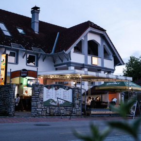 Pizza Sztori Apartman, Balatonmariafürdö